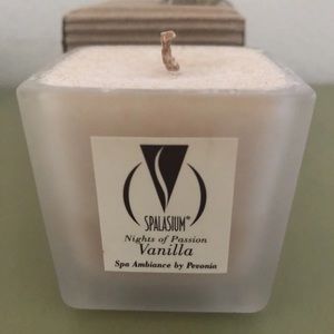 Pevonia Spalasum Nights of Passion Vanilla 4 oz. Candle Hard to find.